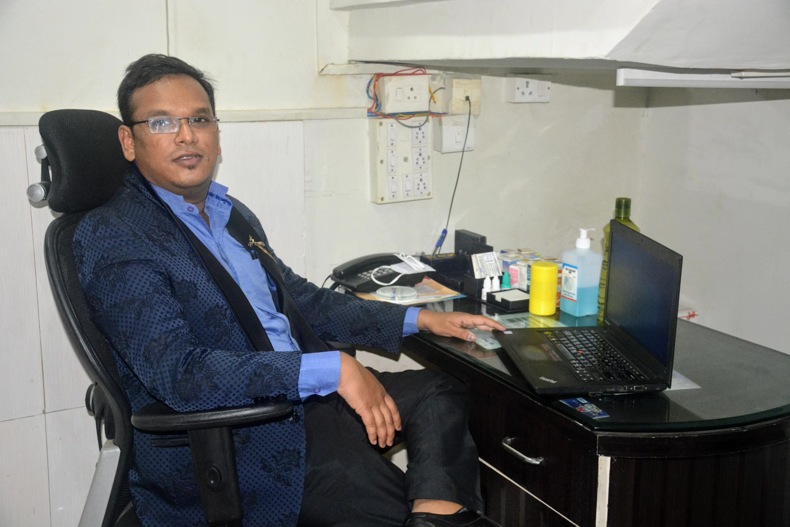 Ophthalmologist Dr Sandeep Darunde